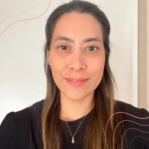 Dra. Rafaelle Caroline Ribeiro