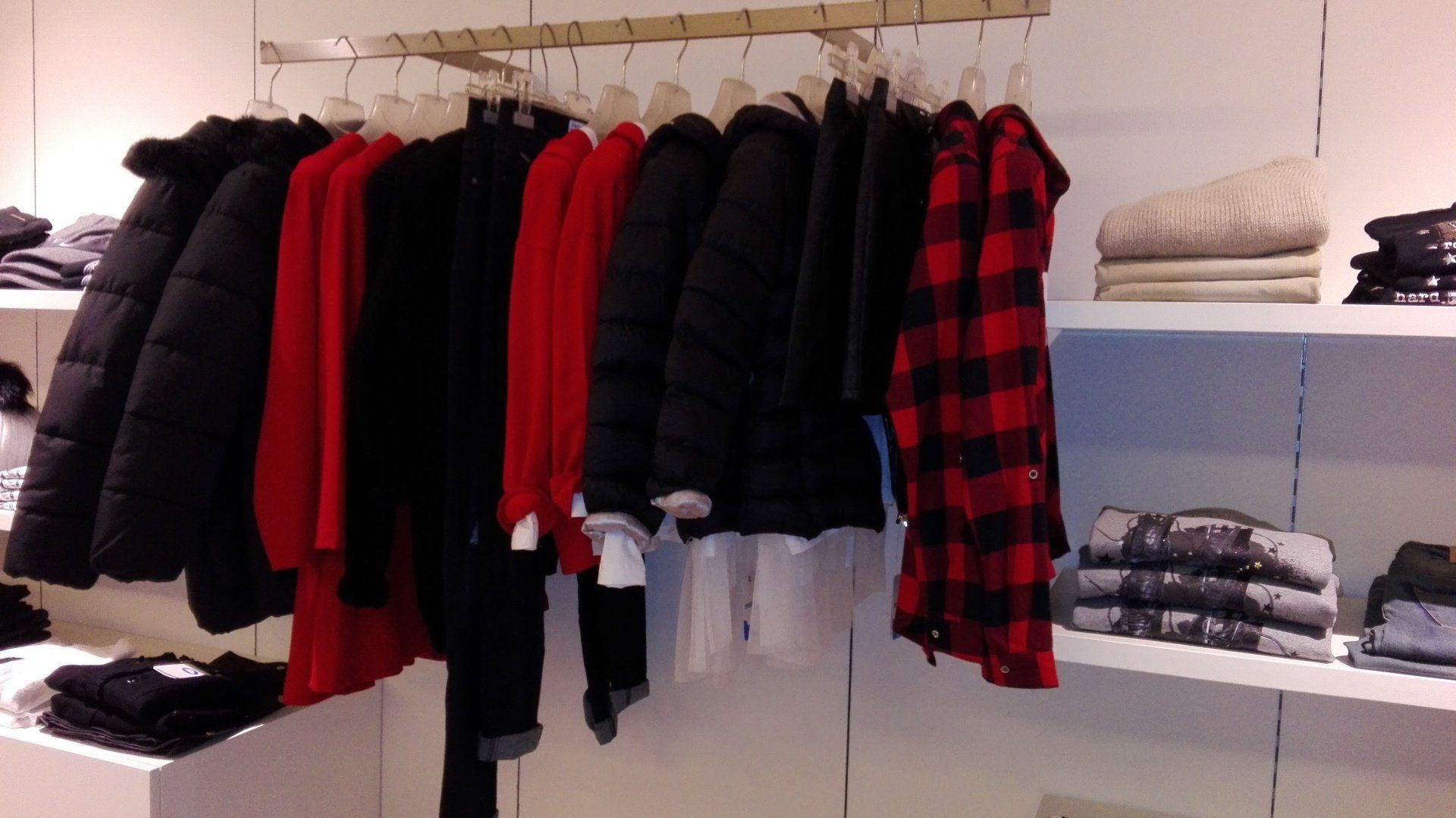 Abbigliamento CRESCERE SRLS Capannori (LU)