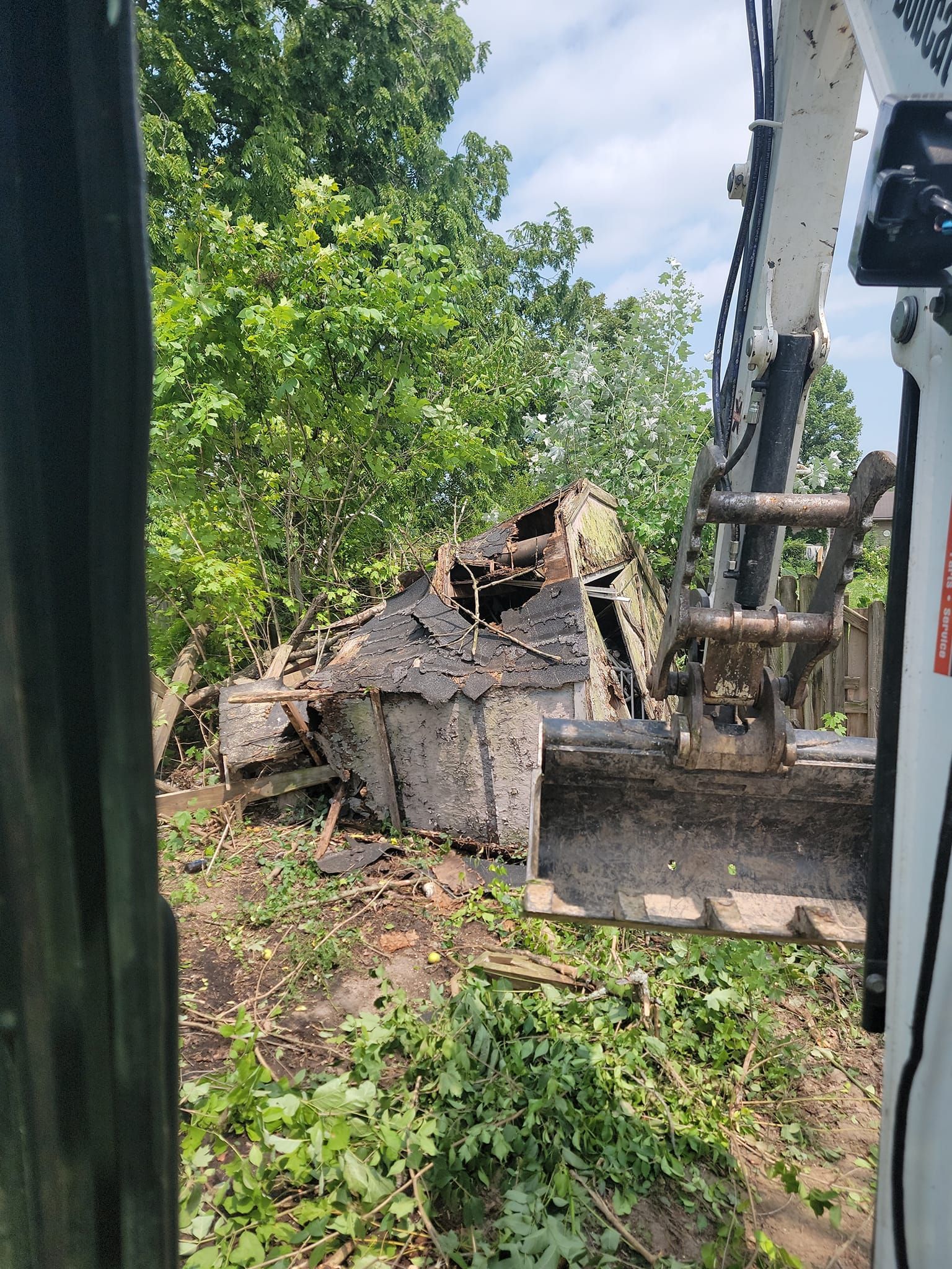 Demolition — North Vernon, IN — Mullins & Family Outdoor