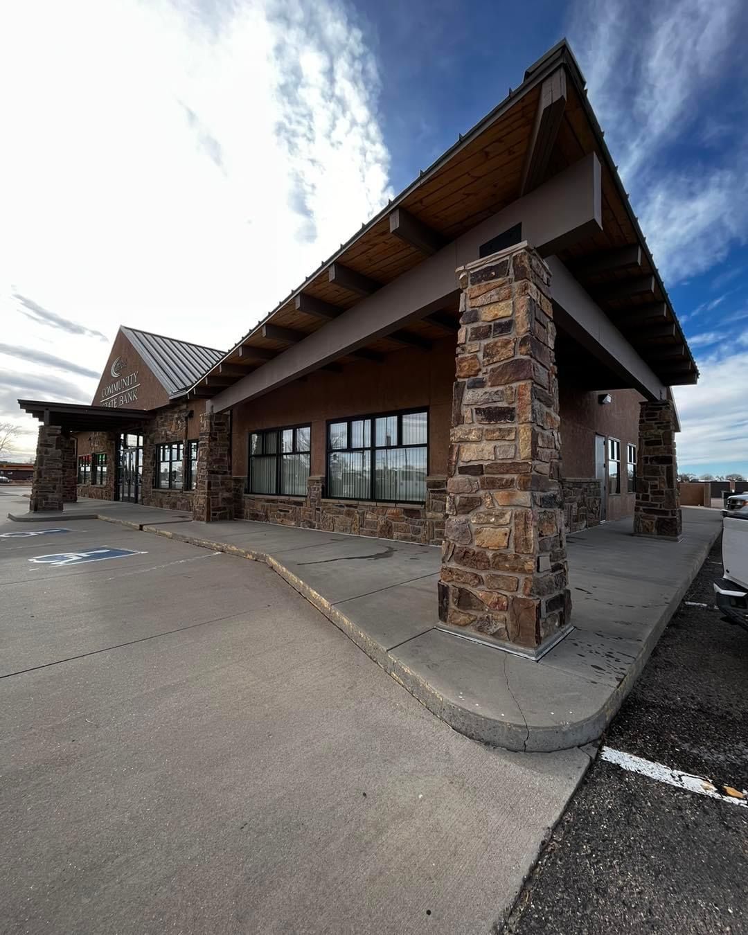 The Squeegee Puller Window & Exterior Cleaning Service