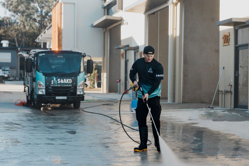 An Exterior Pressure Cleaning Service In Central Coast