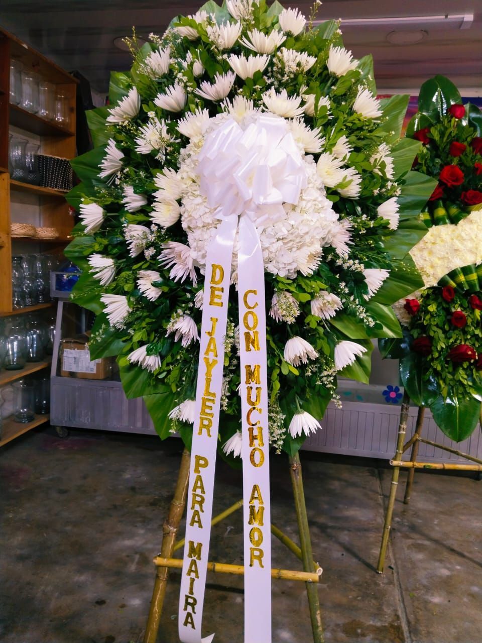 MANDALA ESTILO FLORAL - Arreglos Florales para Sepelios