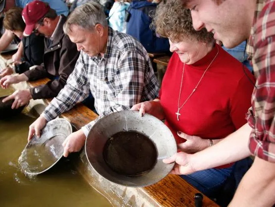 Attractions in Fairbanks - Gold Dredge 8