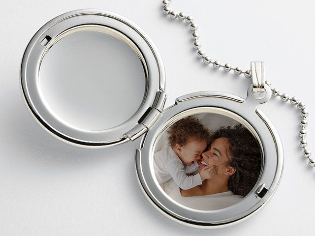 Learn more about Locket Photos
