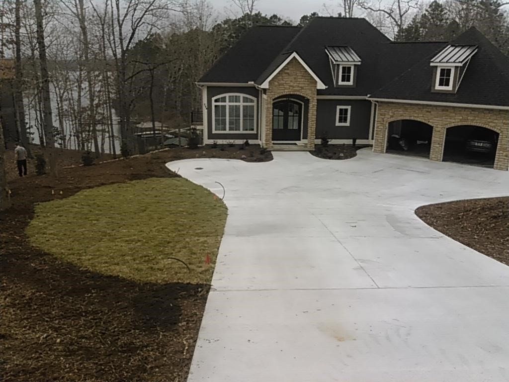Clean Driveway — Seneca, SC — Sheriff Landscaping