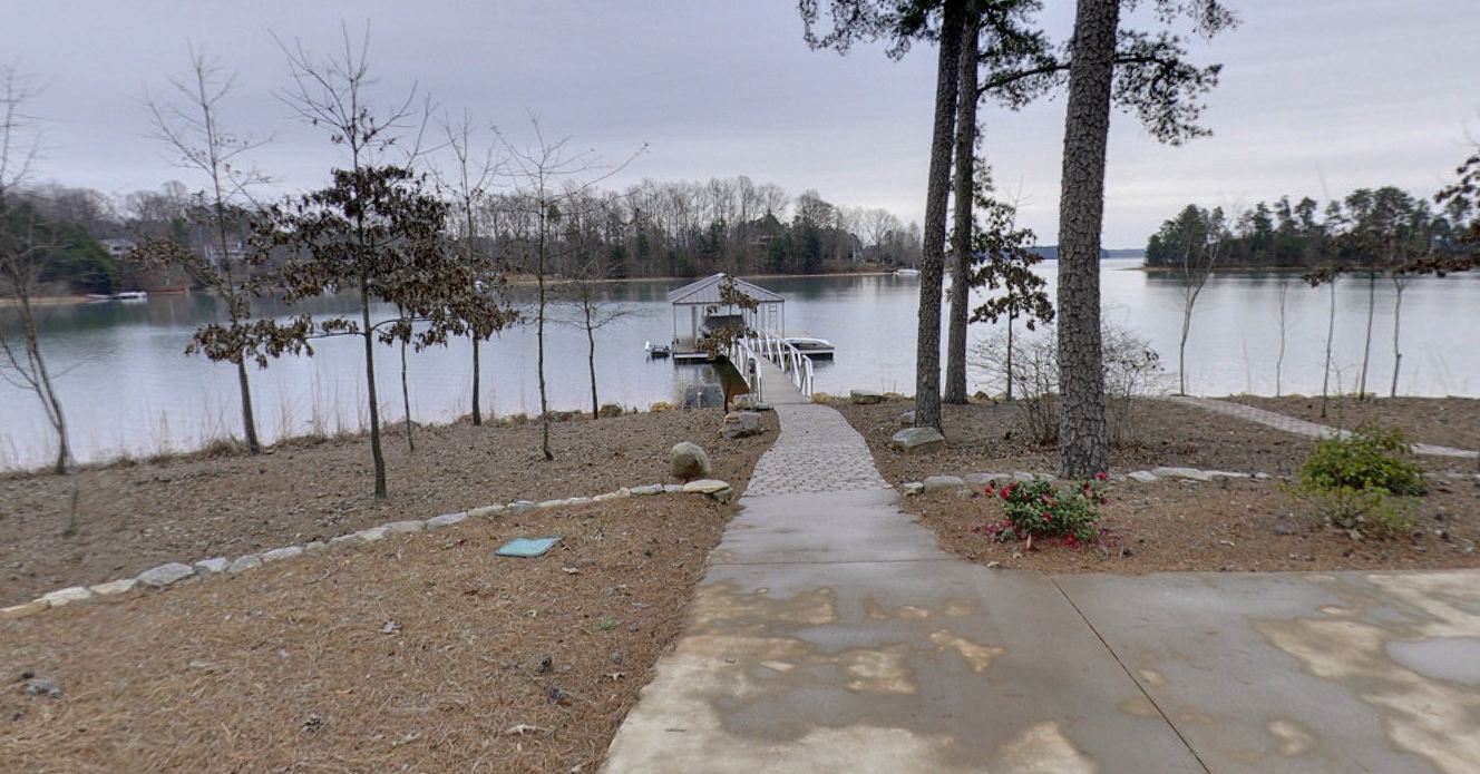 Way to the Cottage — Seneca, SC — Sheriff Landscaping