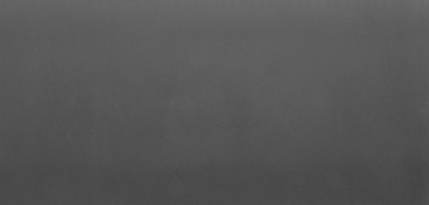 Oscuro | Essentials