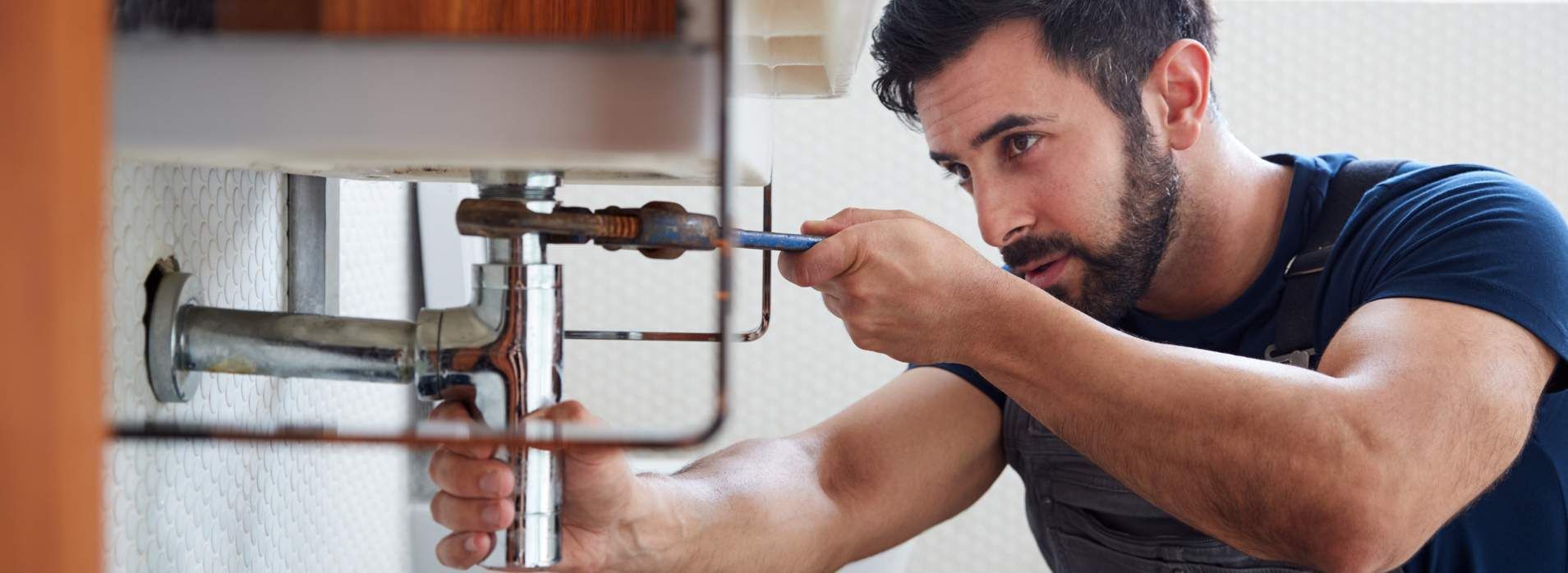 Learn 6 Common Causes for Leaky Faucets & DIY Solutions