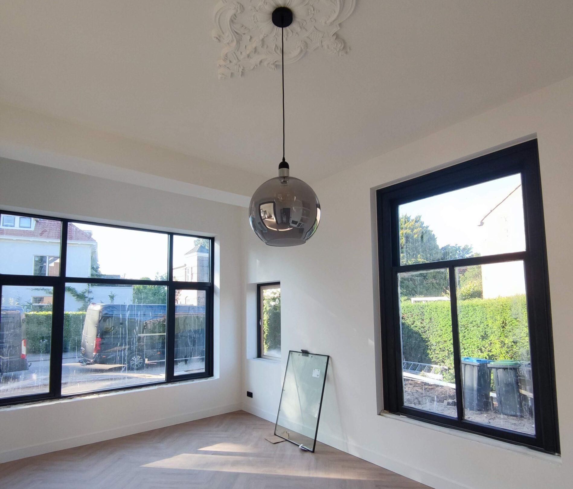 Strak binnenschilderwerk in een woning in Harderwijk