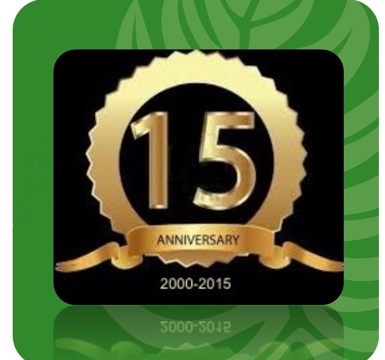 A sticker that says 15 anniversary 2000-2015