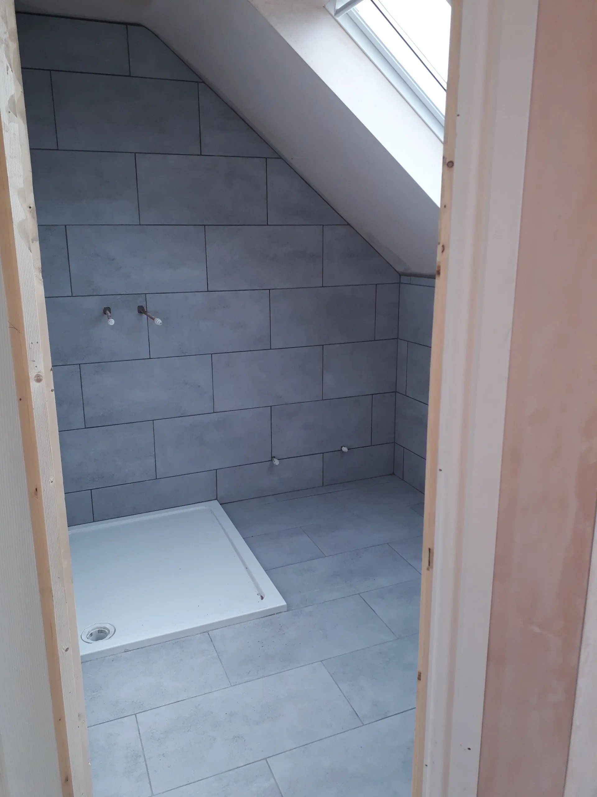 tasteful wet room tiling