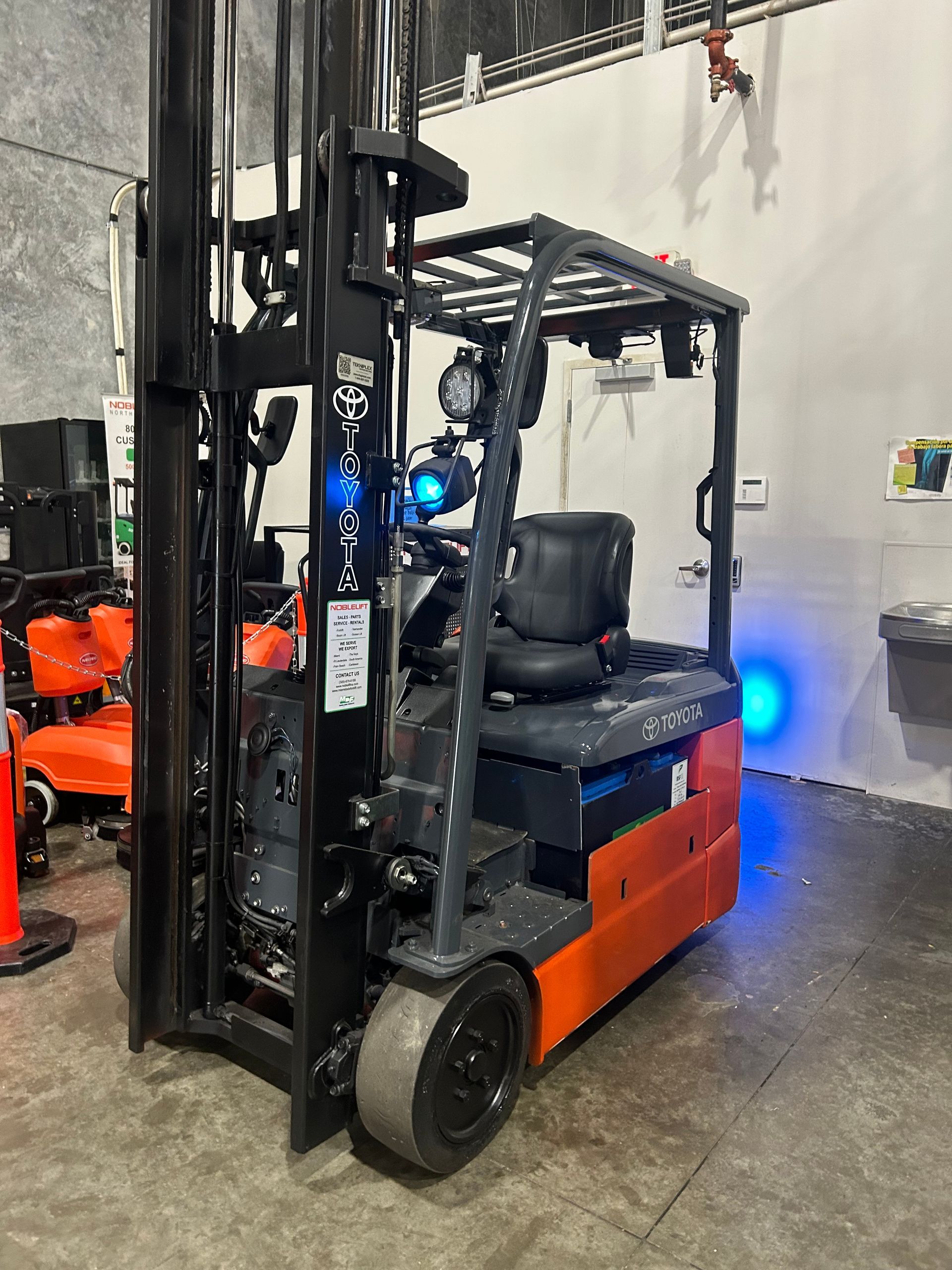 Toyota Forklift 4,000 Electric