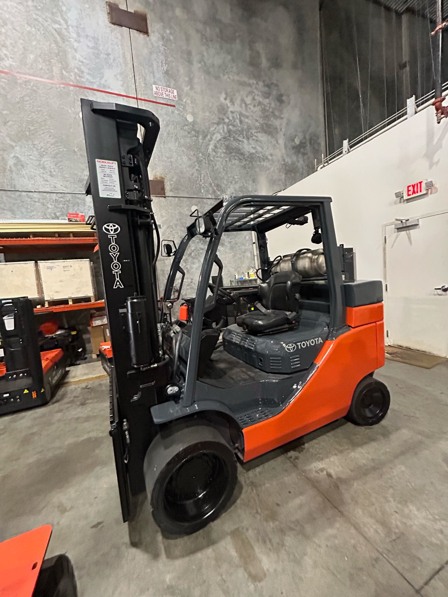 Toyota Forklift 10,000 Gas