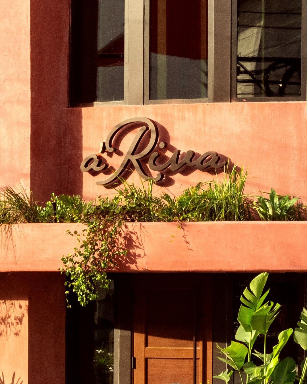 A'Riva signage