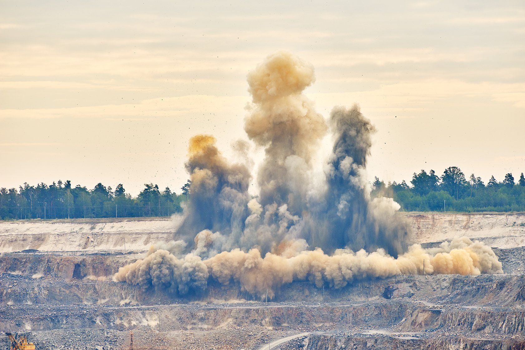 explosion blast open cast mining quarry