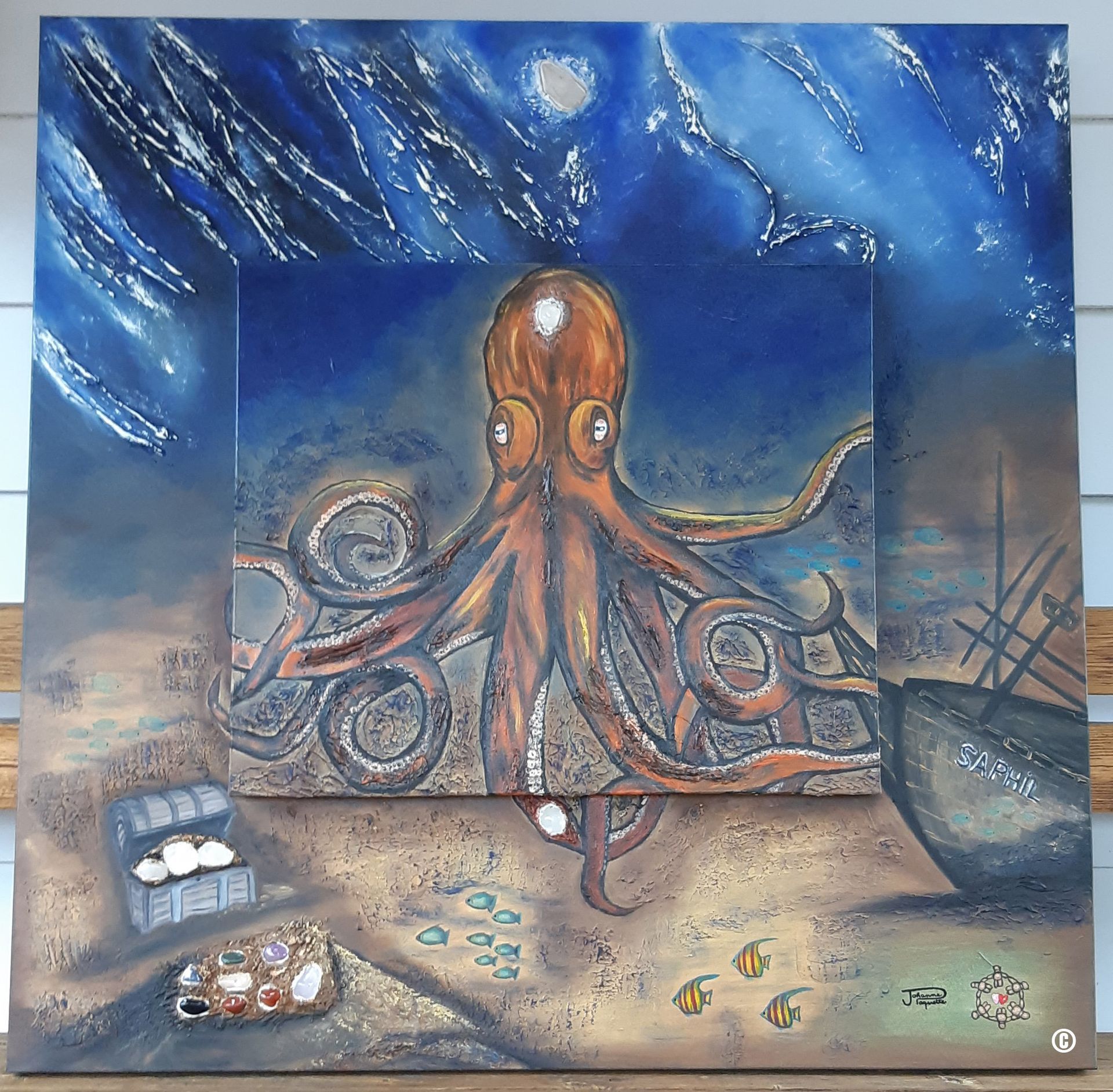 Une peinture d'une pieuvre avec un bateau en arrière-plan