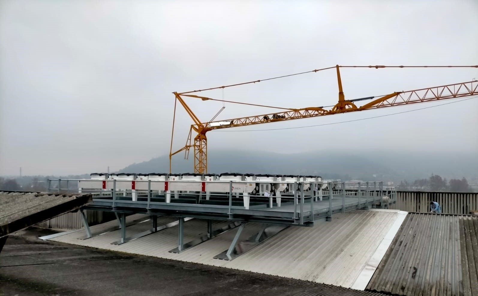 Soppalco per macchinari su tetto capannone