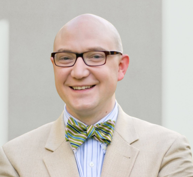 Ken Pierce Headshot