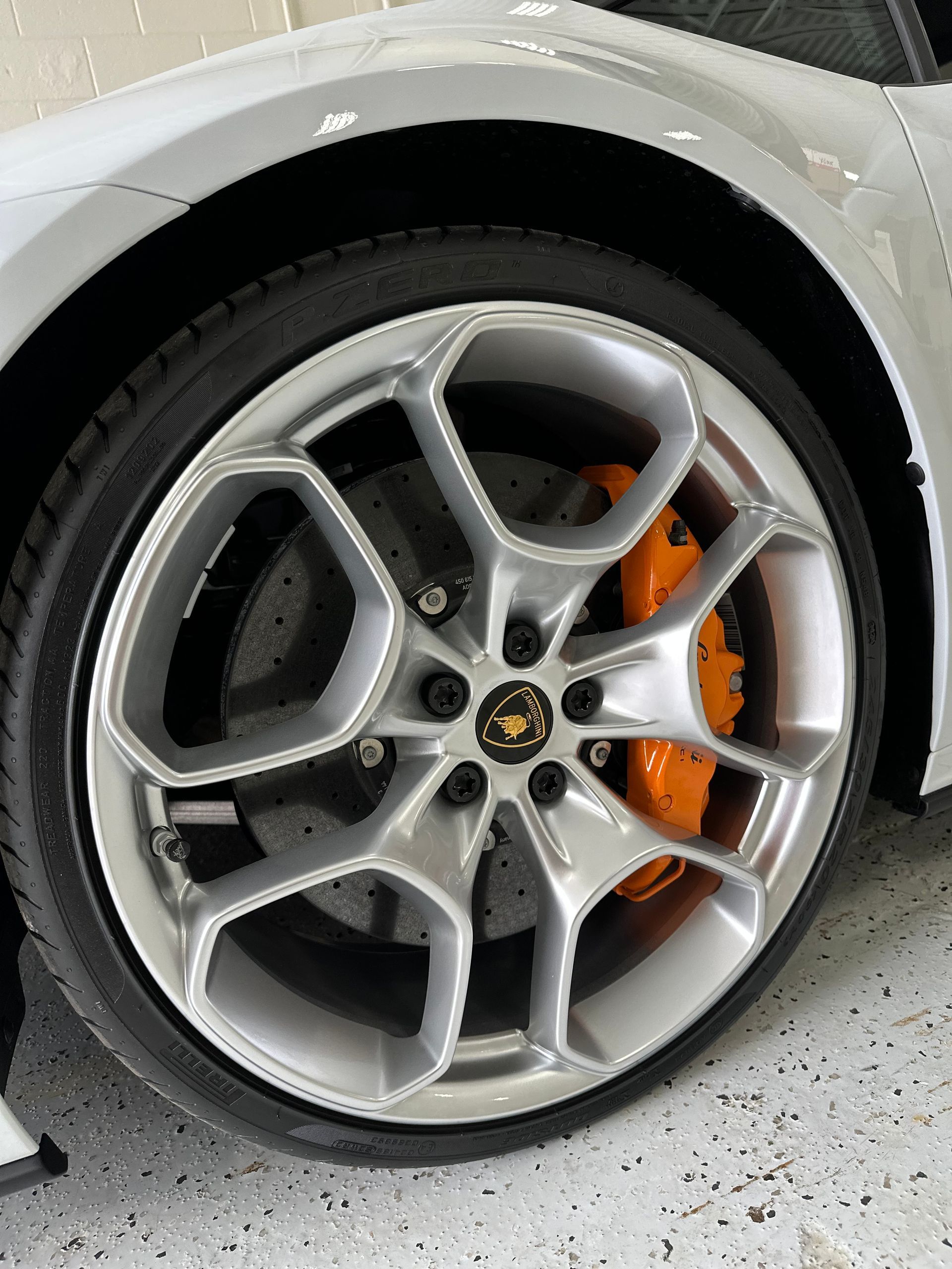 Gold / Bronze powder coating on wheel with used tires