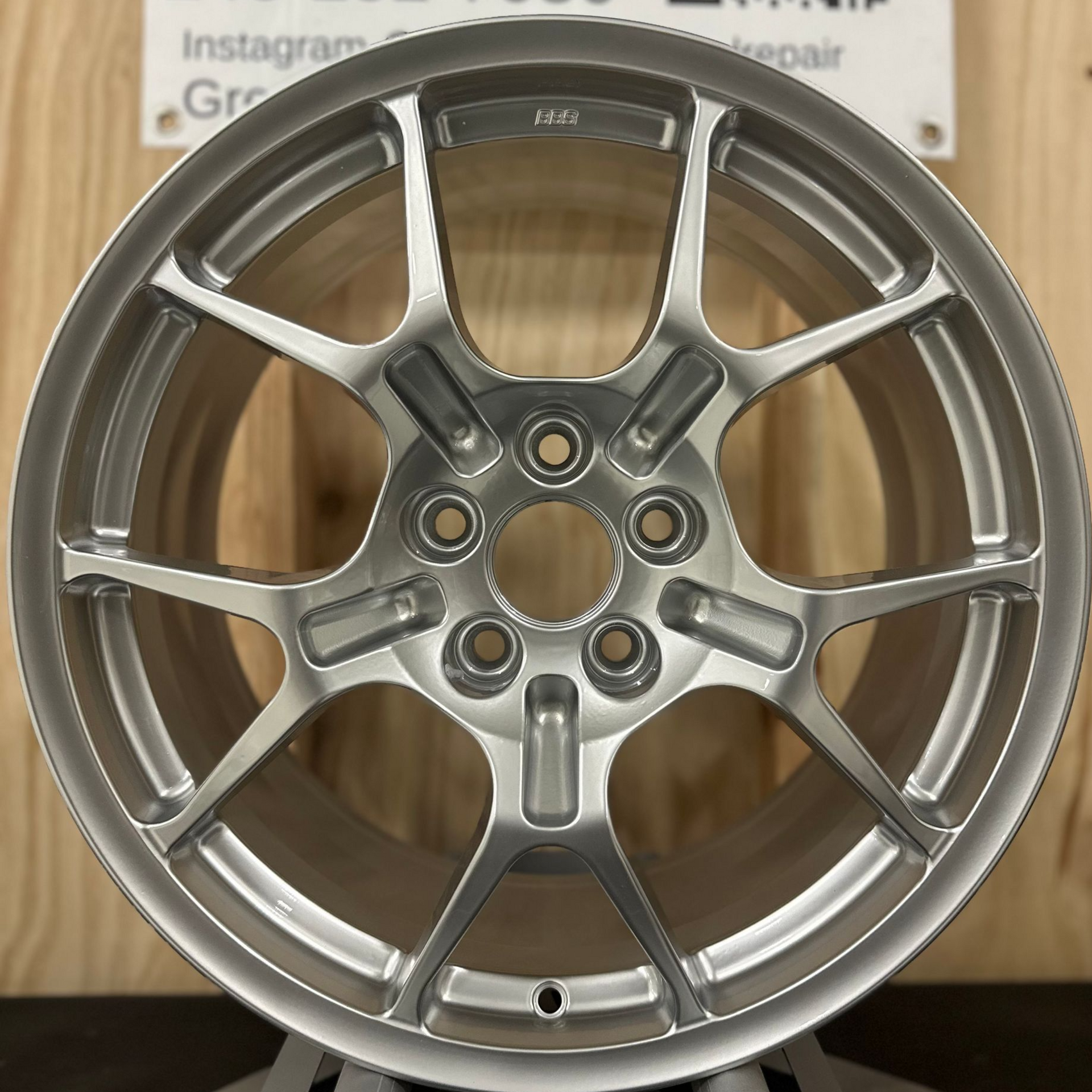 Glossy Black Powder Coating on Wheels