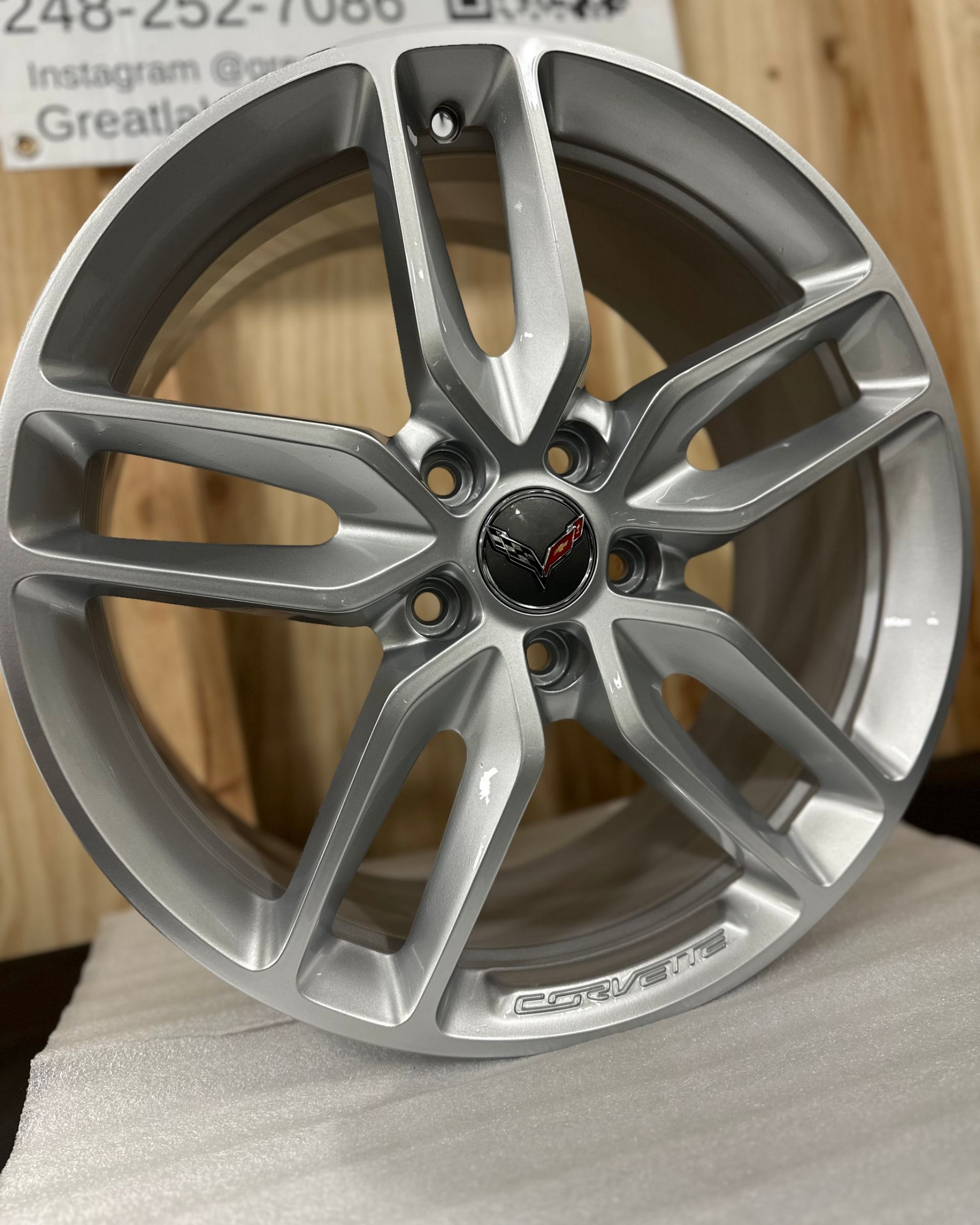 white paint color on wheels
