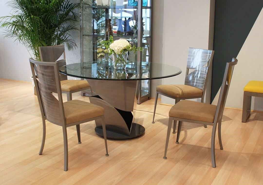 glass table - Furniture store in Perth Amboy, NJ