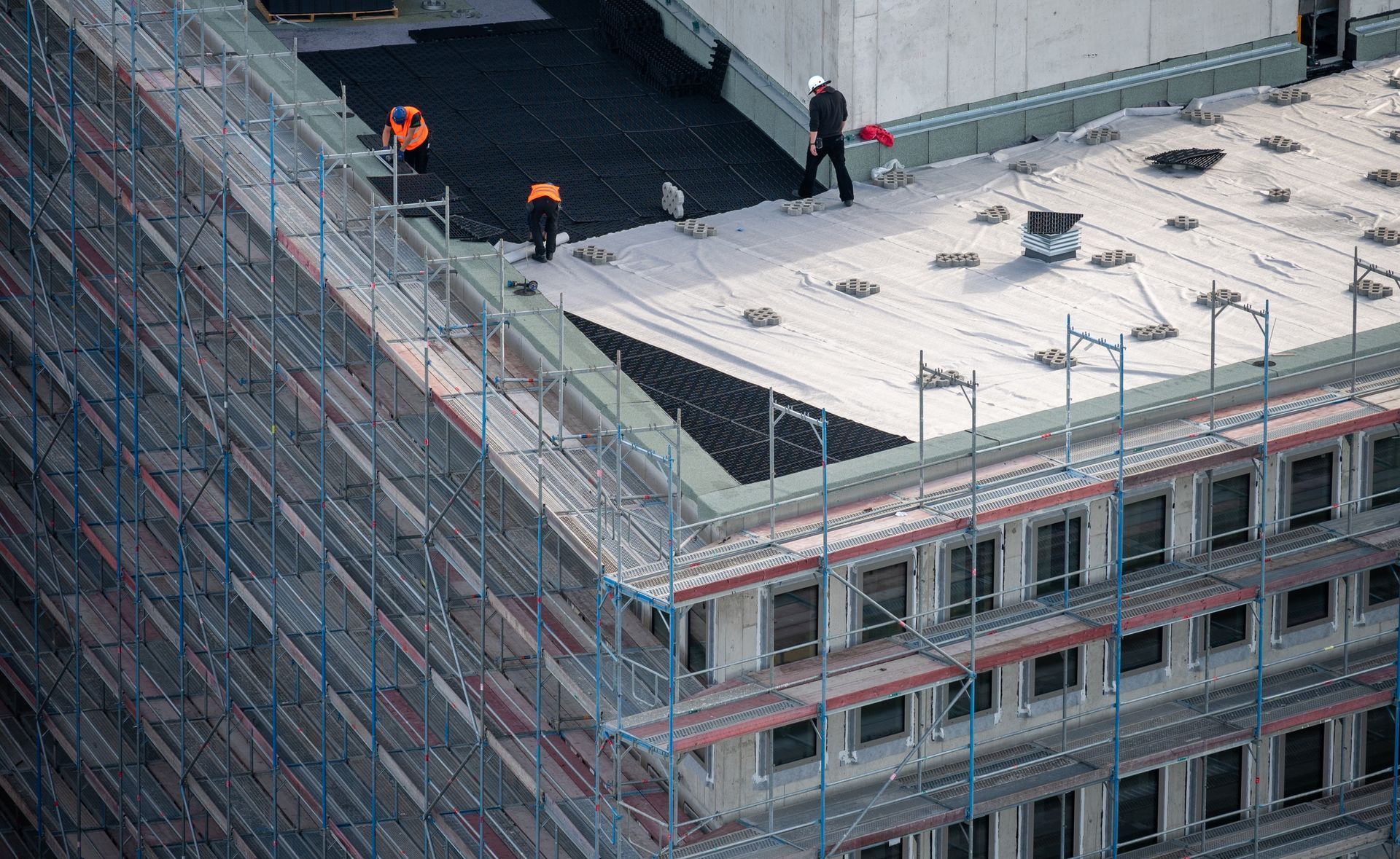 Commercial Roofing service in Redmond OR