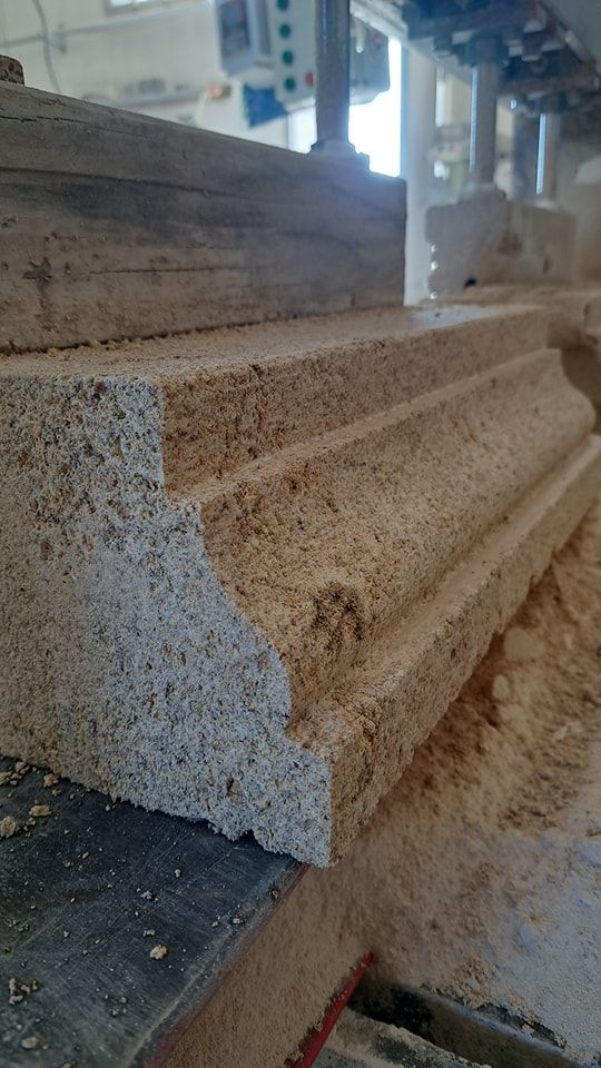 Lavorazioni in pietra - dettaglio cornice