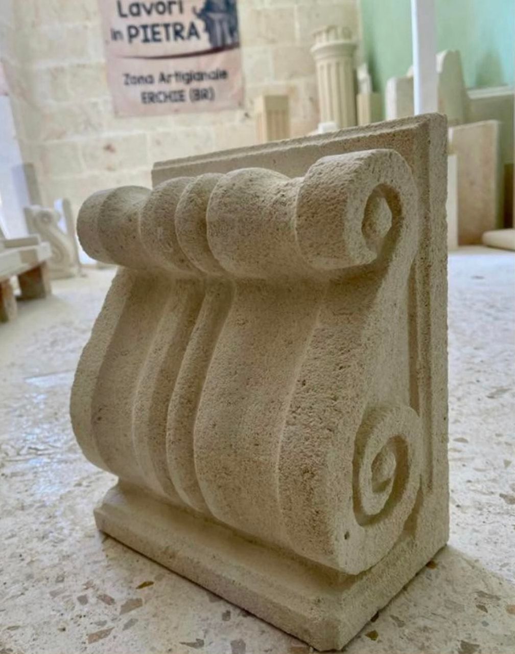 Lavorazioni in pietra - capitello