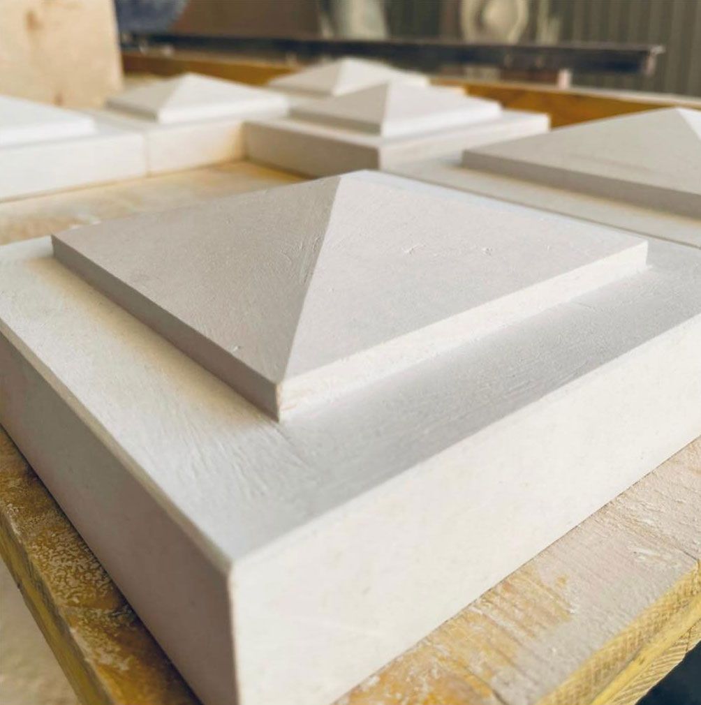 PIETRA BIANCA, CARPARO, TUFO