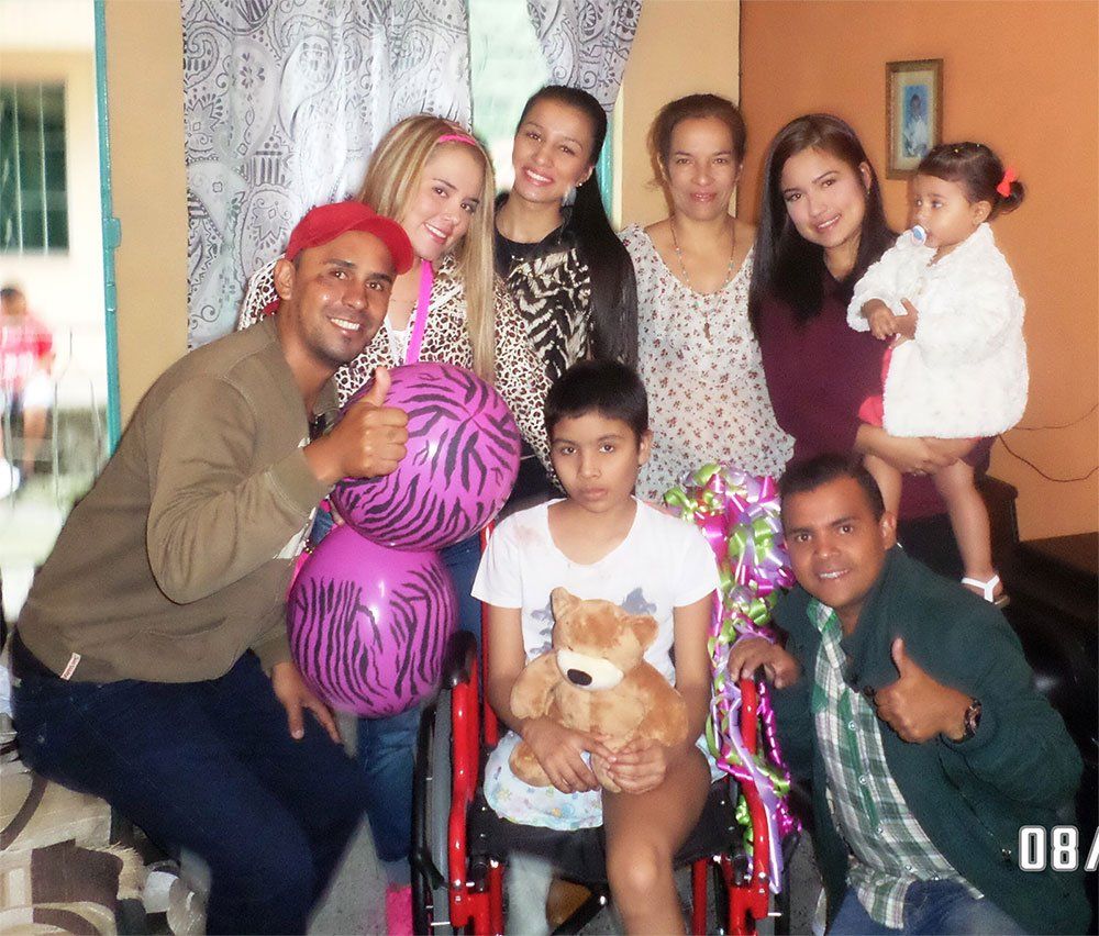 Corporación Esperanza de María Rosa Mística personas reunidas