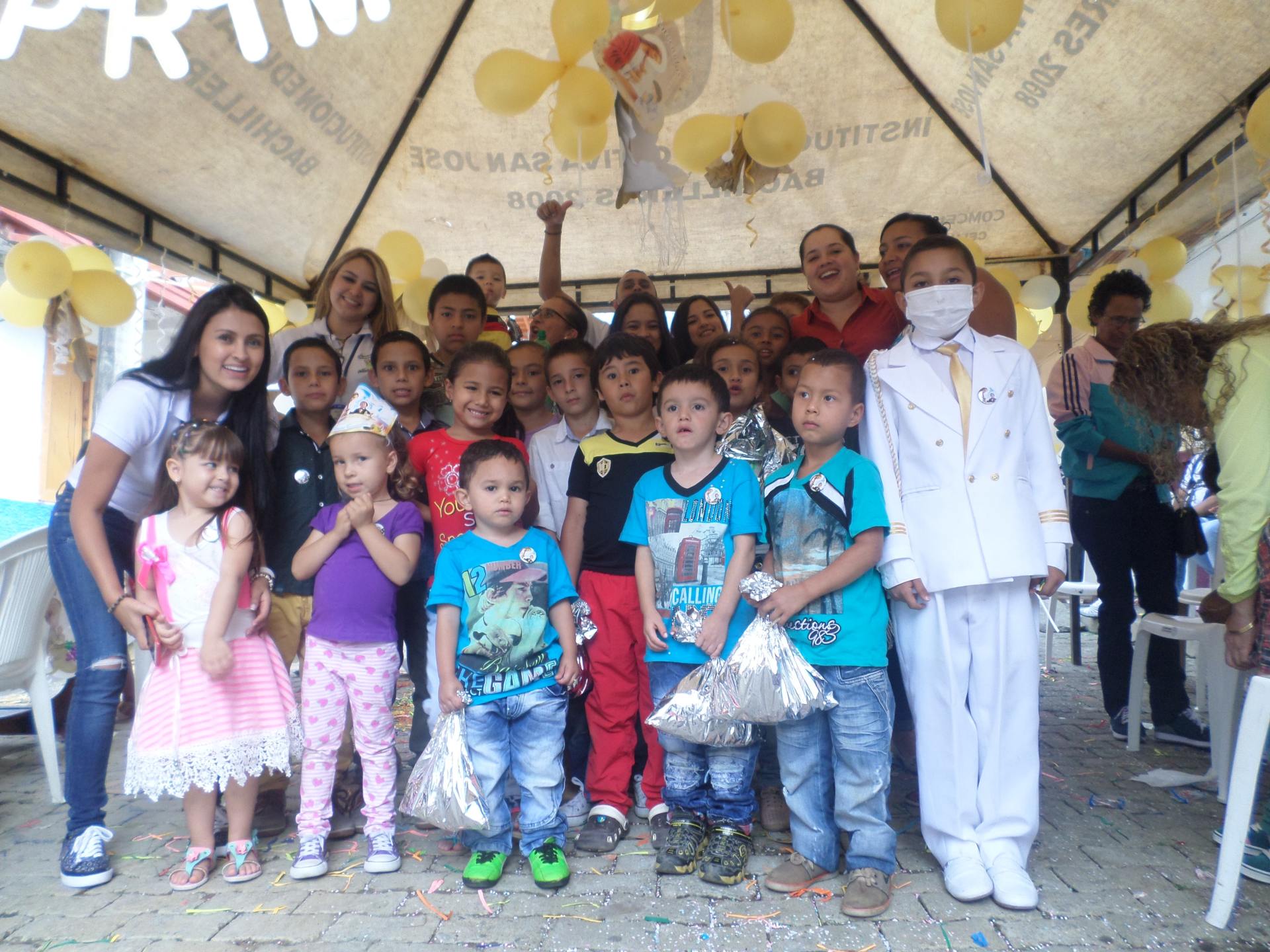 Corporación Esperanza de María Rosa Mística fiesta de niño