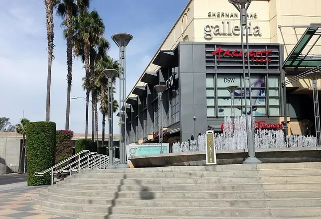 Douglas Emmett Scores $300M Refinance Of Sherman Oaks Galleria