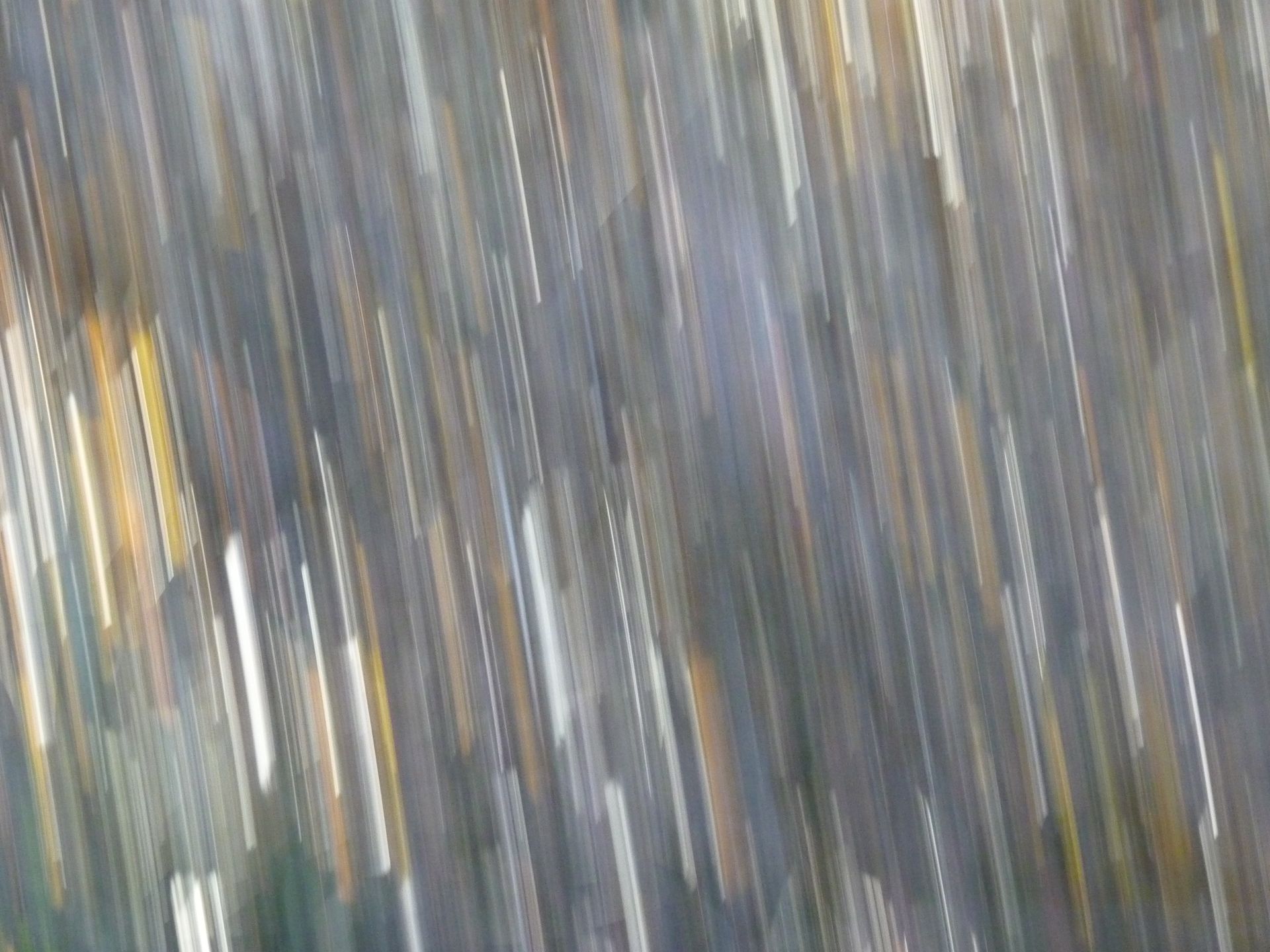 Um close de uma pintura com muitas linhas.