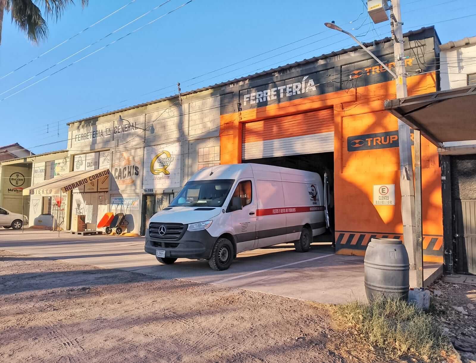 TRANSPORTES Y FLETES OCHOA  -Fletes urgentes 