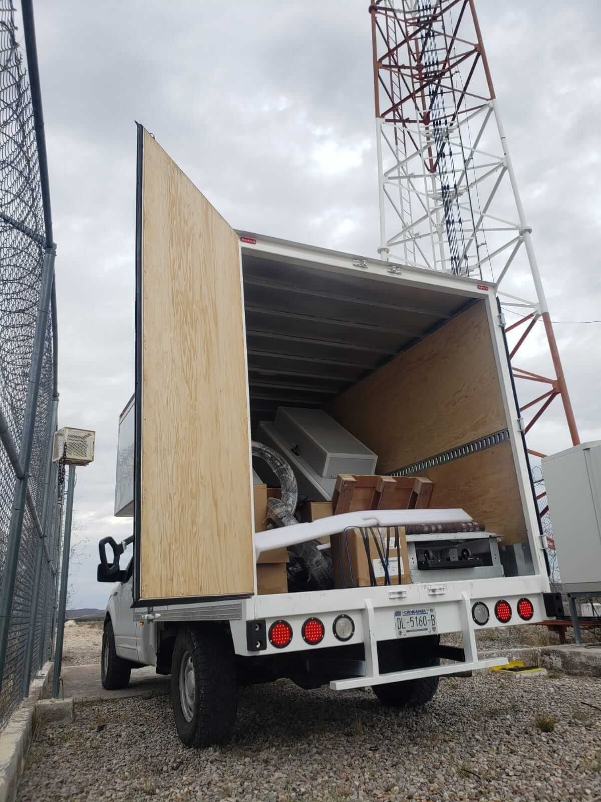 TRANSPORTES Y FLETES OCHOA  - Cargas ligeras