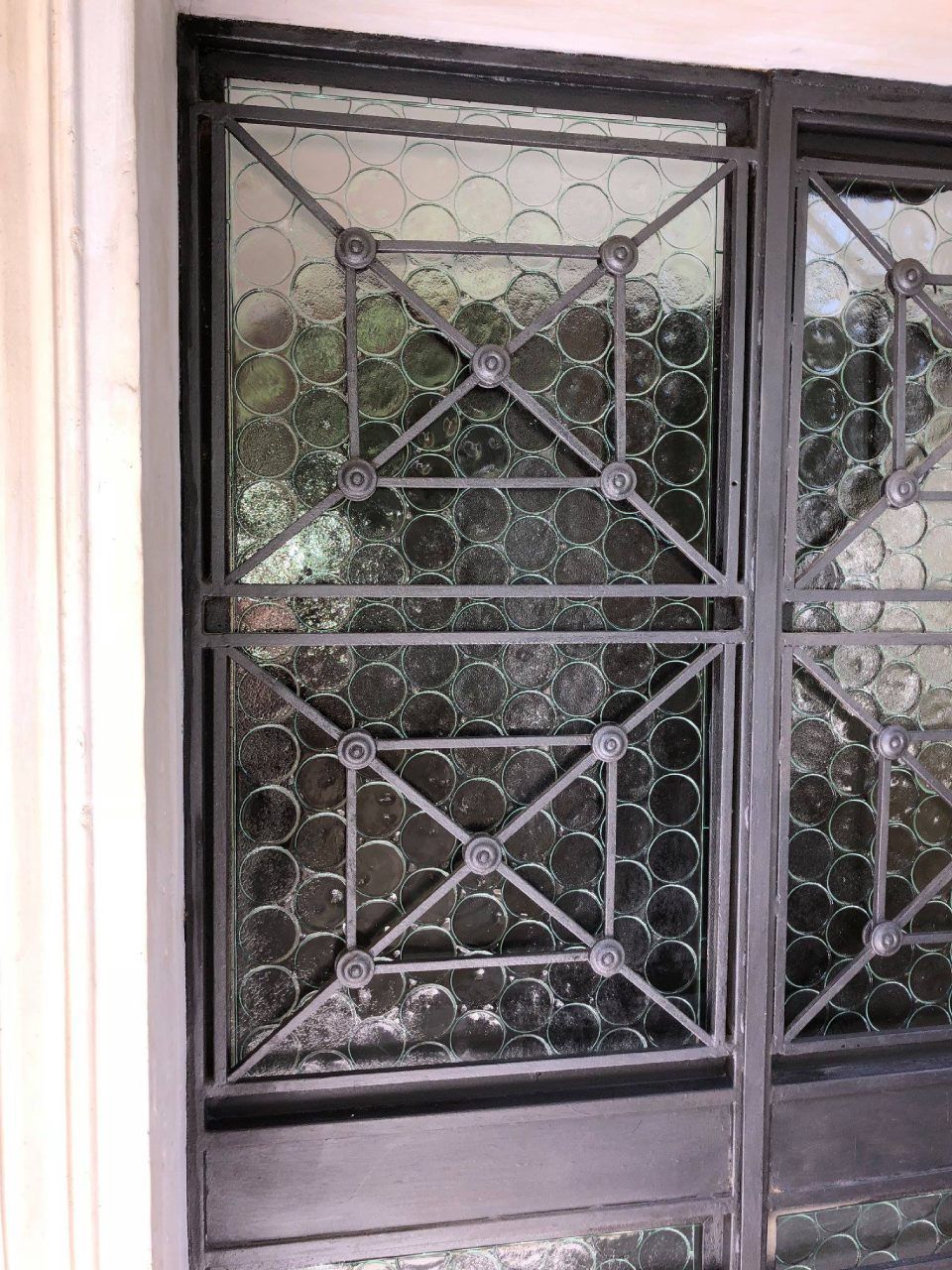 portone in vetro antiscasso per ufficio