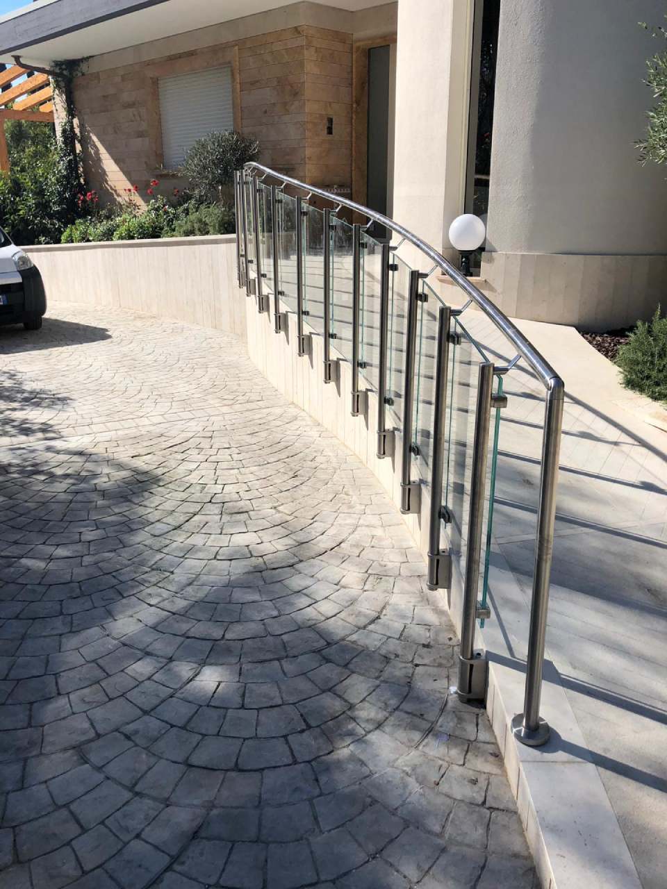 parapetto in vetro personalizzato per esterni