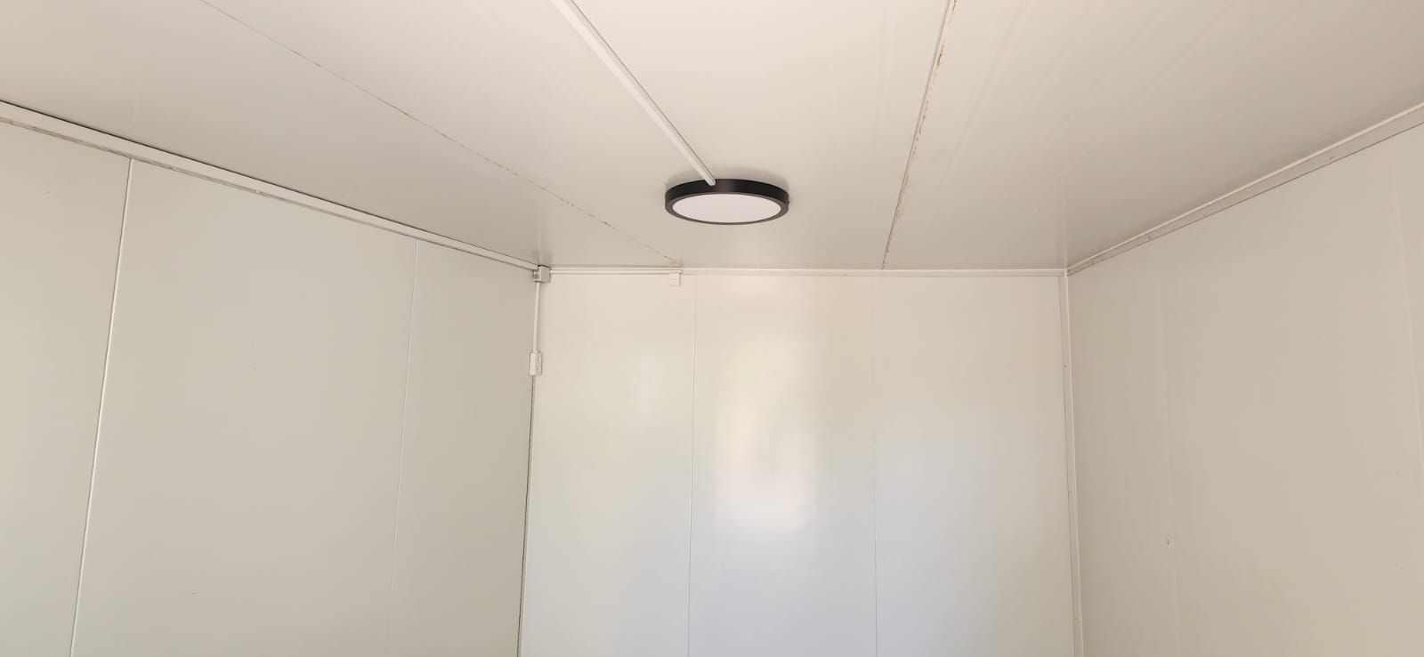 התקנת גוף תאורה