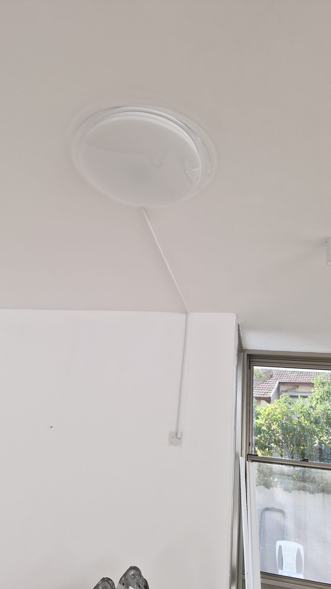 התקנת גוף תאורה