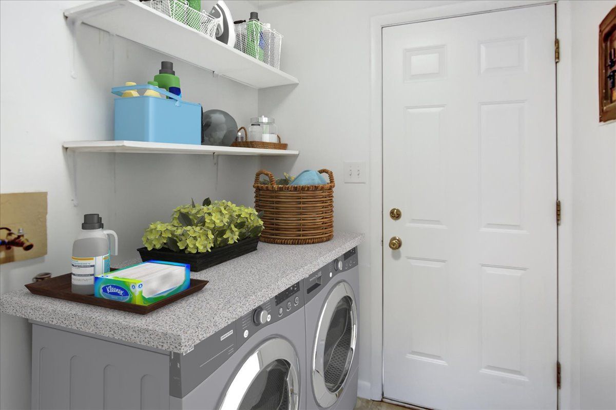 Laundry Room Photo