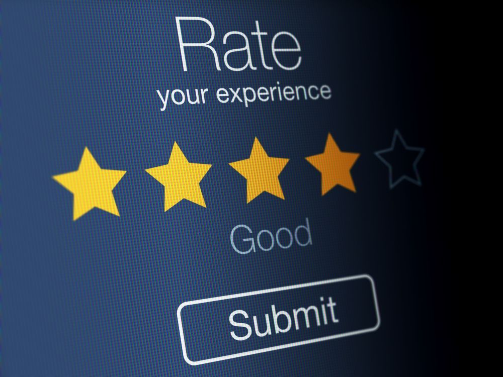 A star rating screen shows four out of five gold stars selected with the label 