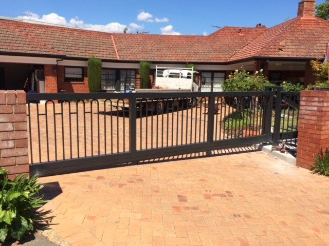 Cantilever Gate with Hooped Design — Canberra, ACT — Capital Doorworks