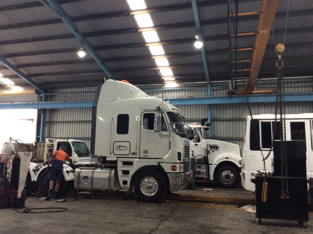White Transportation Truck — Wacol — Progress Heavy Vehicle Repair