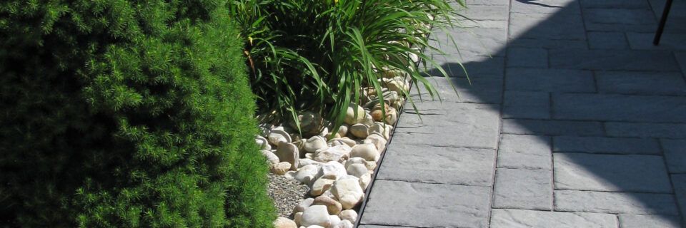 Sidewalk With Rocks — Columbus, NJ — G & G Landscaping Construction, Inc.