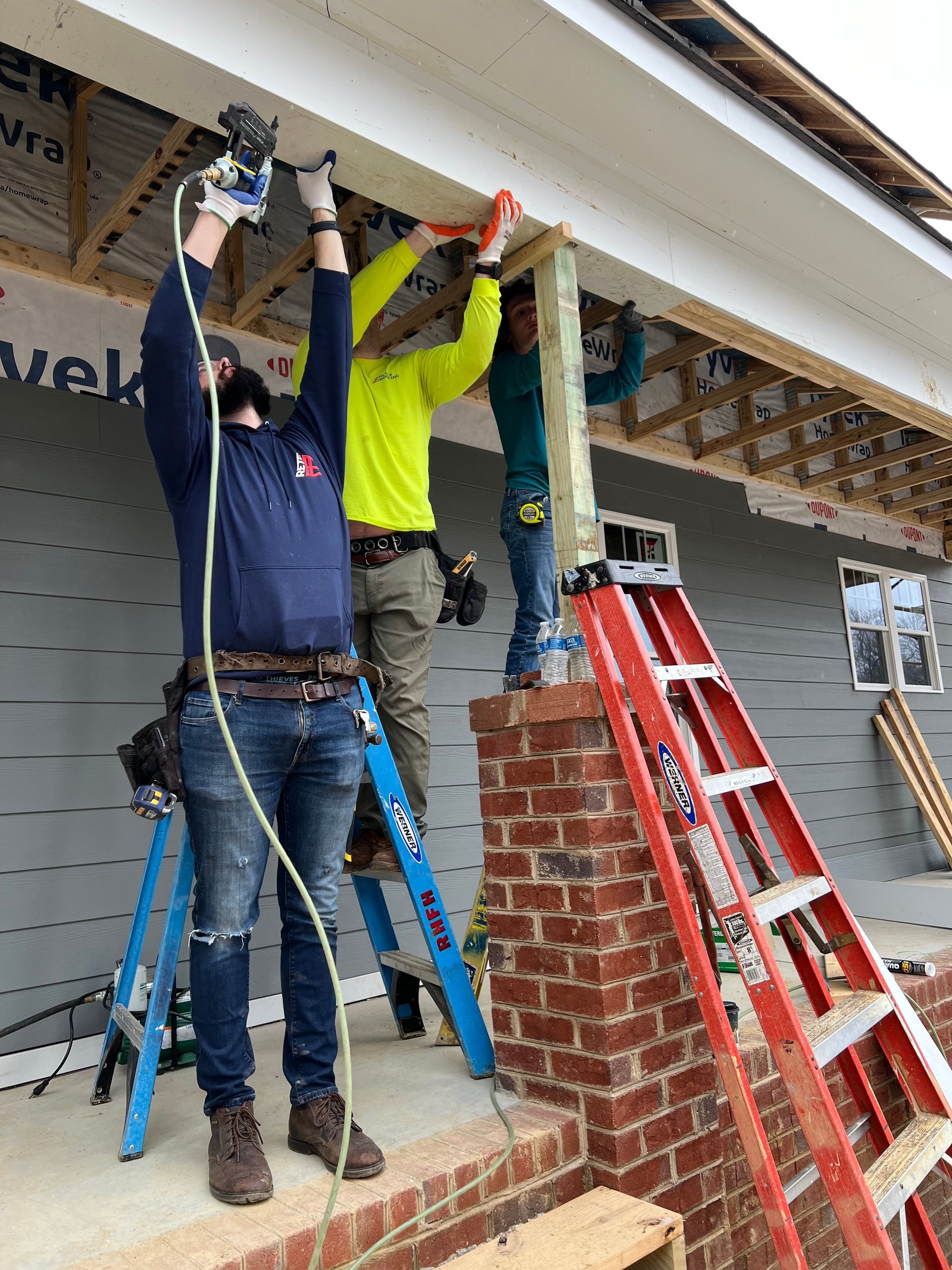 Image of RETEX’s Katelyn Lewis volunteering with Richmond Habitat for Humanity.