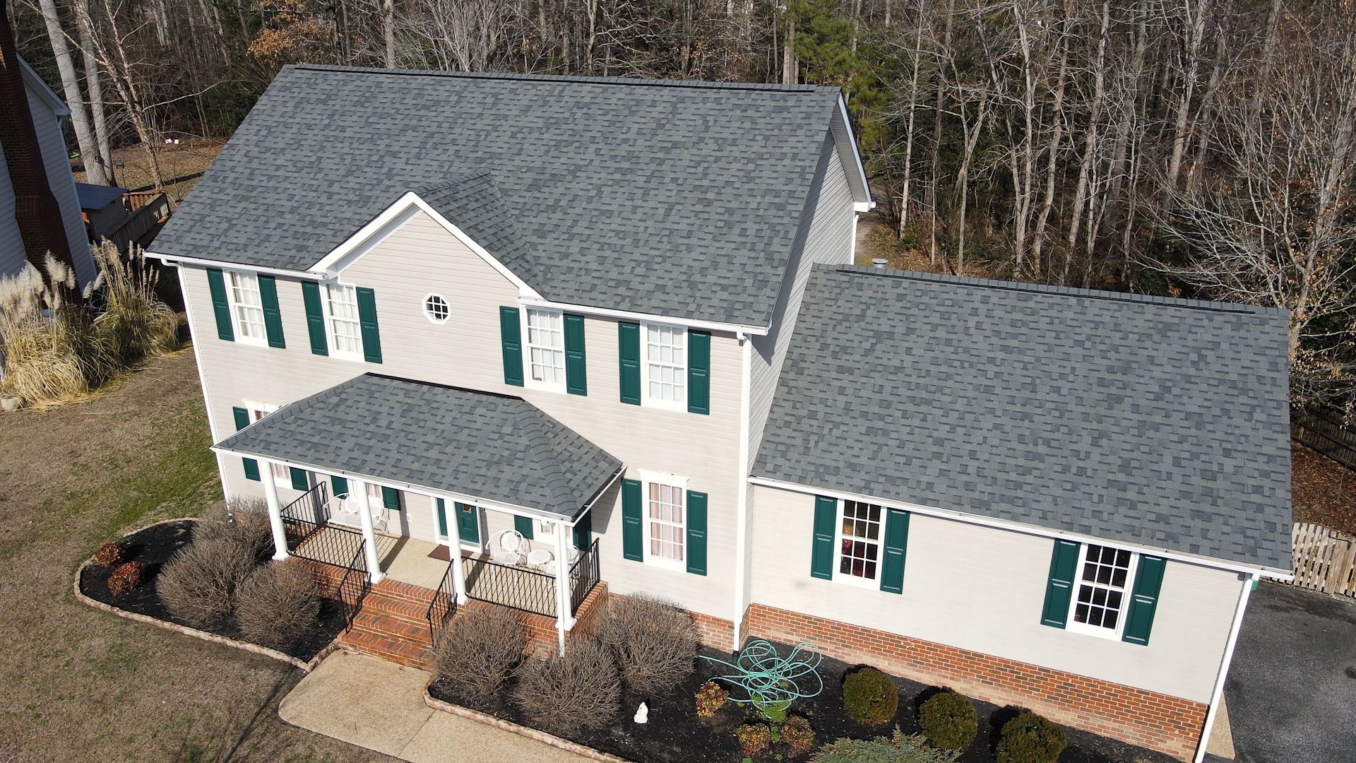 Retex replaced the roof on this Aylett VA home with Owens Corning architectural shingles in January 2023.