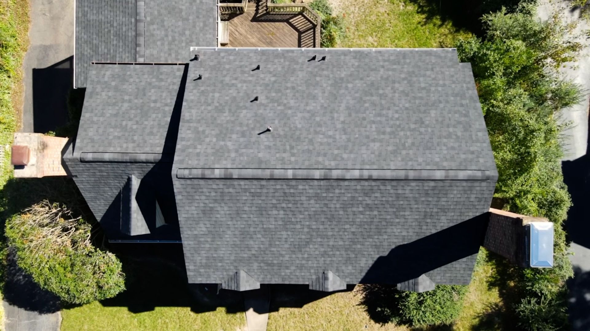 RETEX replaced this Richmond homeowner’s roof in October 2025 with Tamko Stormfighter “Rustic Black”