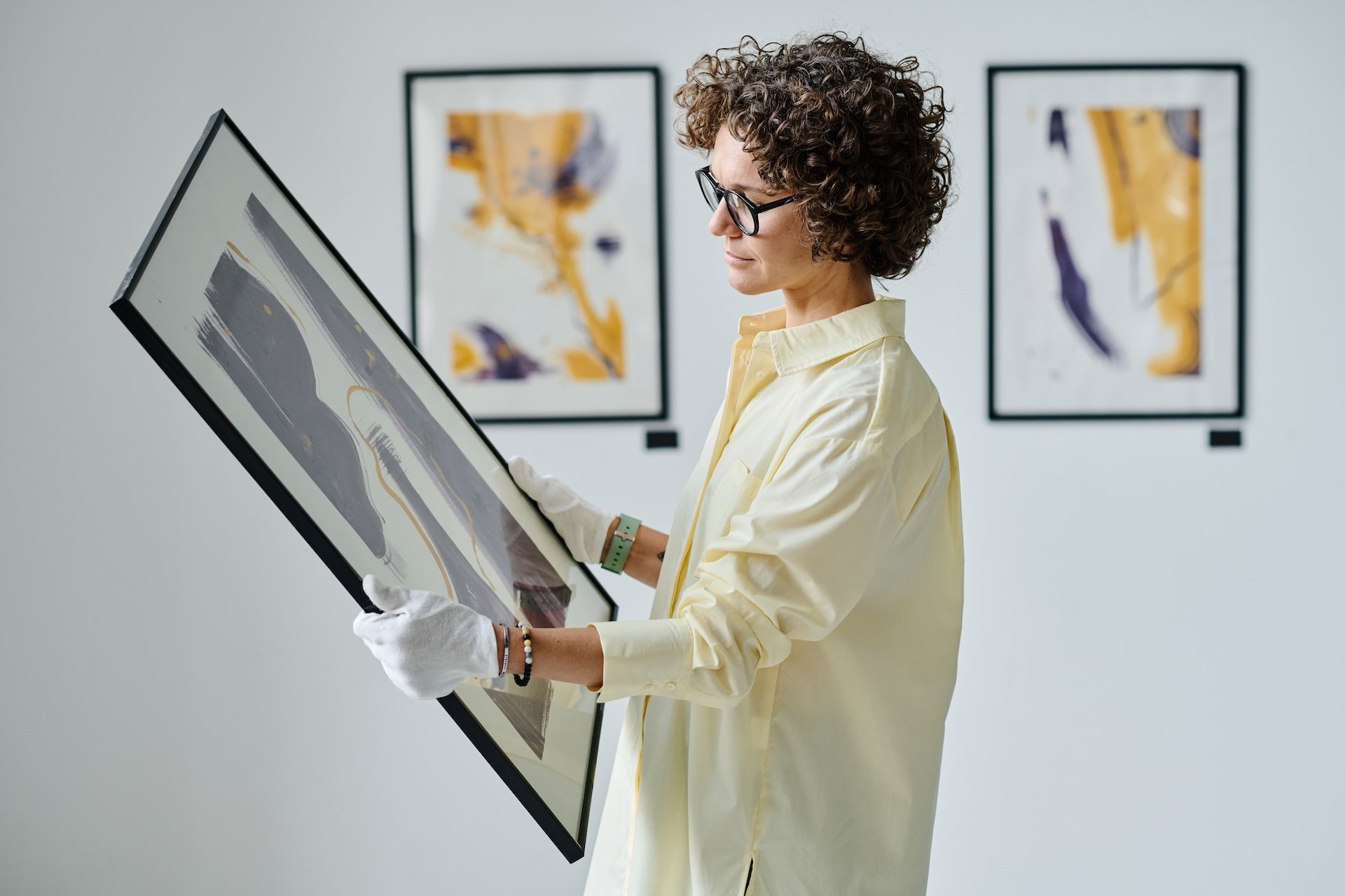 Museum Glass vs Regular Glass: Key Differences