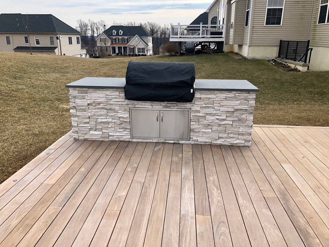 Outdoor Grill With Wide Deck Floor — Parkesburg, PA — E.P. Hannum Building